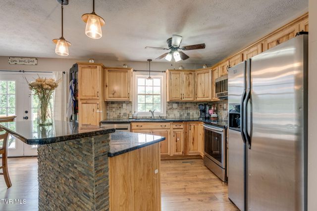612 Larkspur Drive, Kingsport, TN 37660