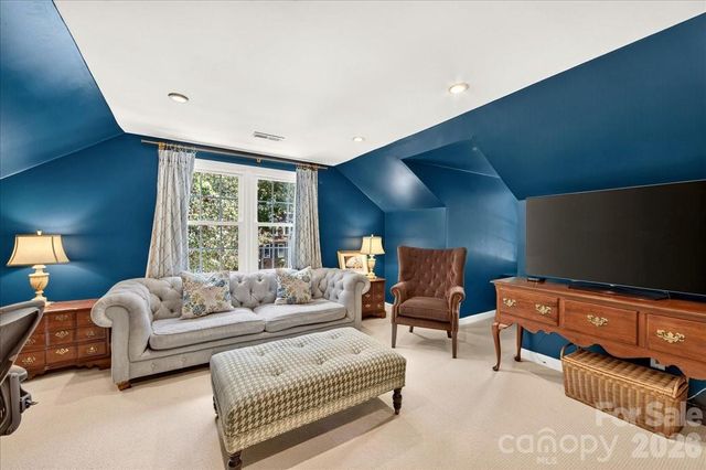 10300 Ben Franklin Court, Charlotte, NC 28277