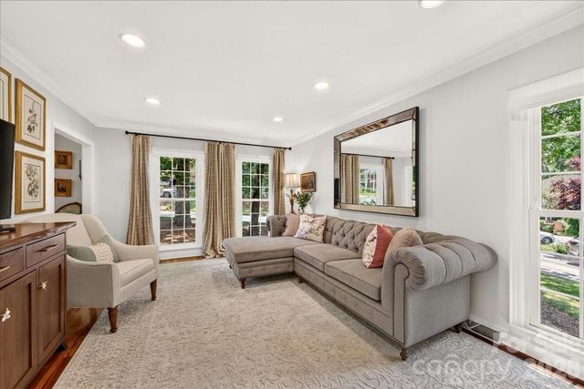 10300 Ben Franklin Court, Charlotte, NC 28277