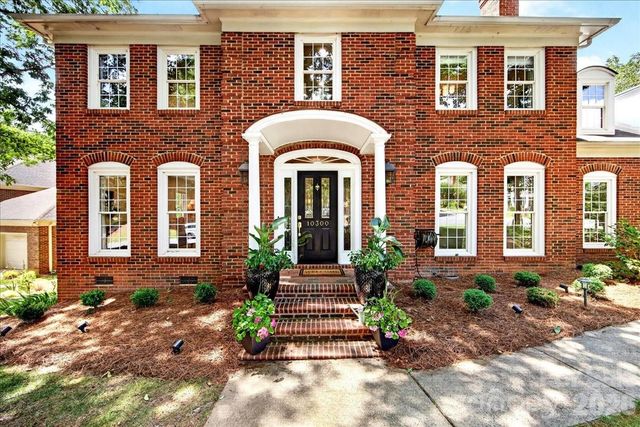 10300 Ben Franklin Court, Charlotte, NC 28277