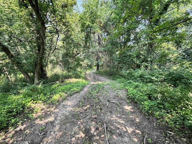 2650 N Britt Road, Janesville, WI 53548