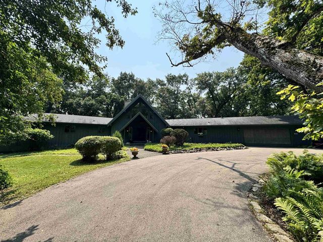 2650 N Britt Road, Janesville, WI 53548