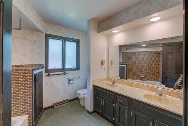 2650 N Britt Road, Janesville, WI 53548