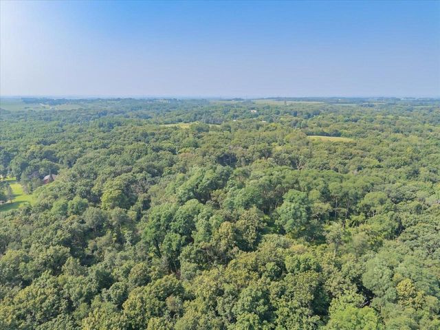 2650 N Britt Road, Janesville, WI 53548