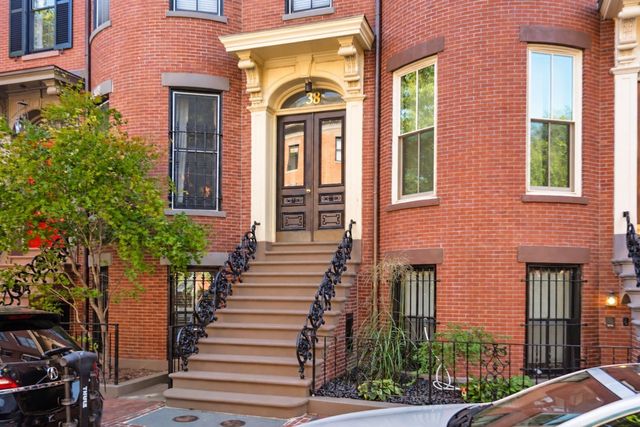 38 Rutland Sq 1, Boston, MA 02118