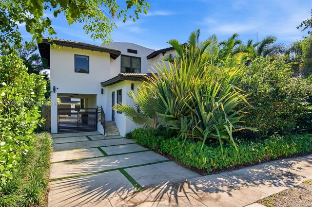 436 NE 88th St, El Portal, FL 33138