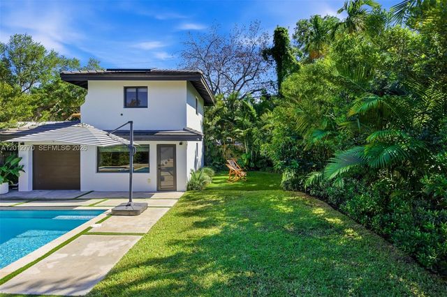 436 NE 88th St, El Portal, FL 33138