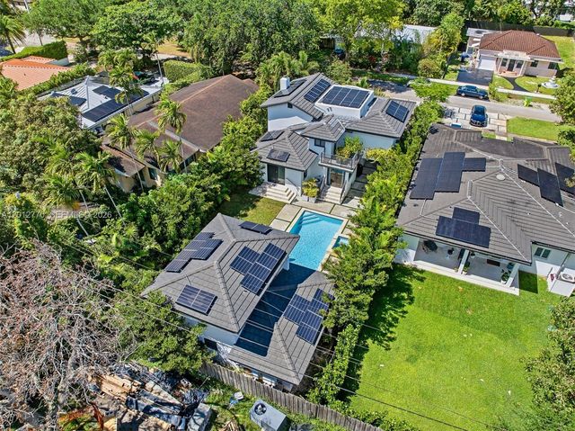 436 NE 88th St, El Portal, FL 33138