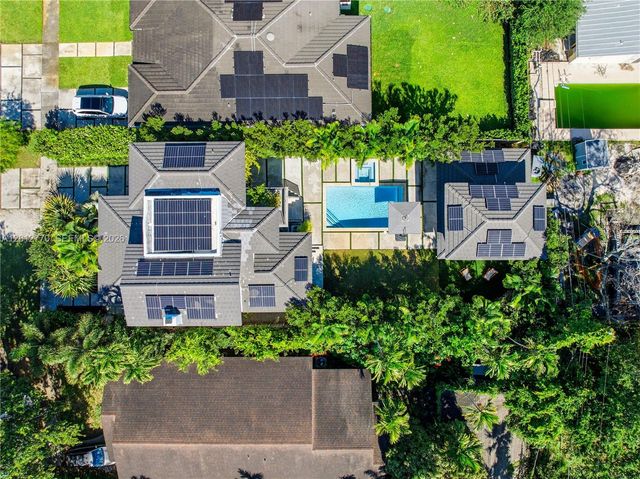 436 NE 88th St, El Portal, FL 33138