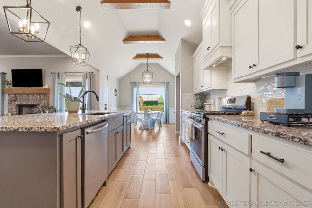 14001 N 54th East Avenue, Collinsville, OK 74021