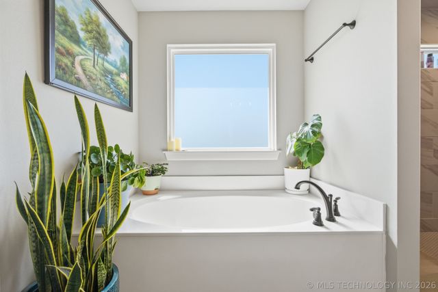 14001 N 54th East Avenue, Collinsville, OK 74021