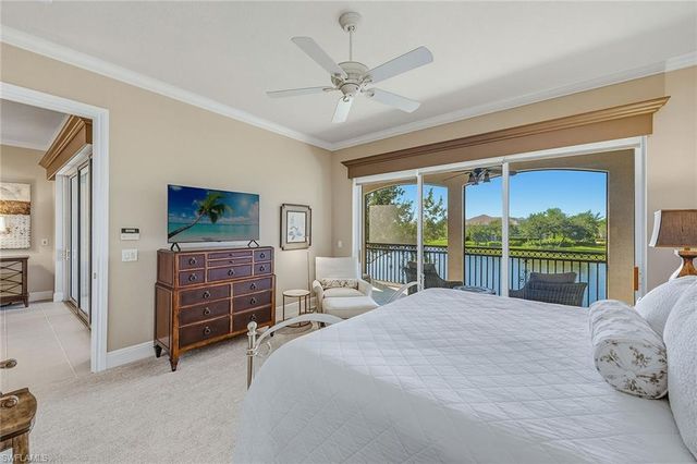 9238 Tesoro LN 203, Naples, FL 34114