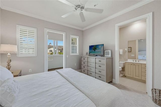 9238 Tesoro LN 203, Naples, FL 34114