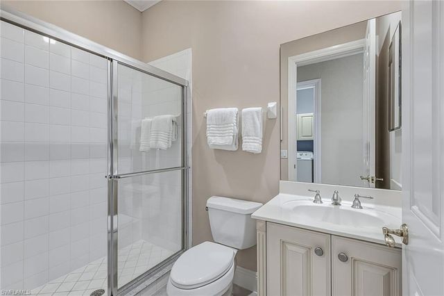 9238 Tesoro LN 203, Naples, FL 34114