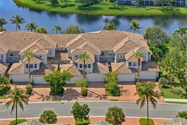9238 Tesoro LN 203, Naples, FL 34114