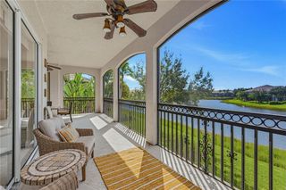 9238 Tesoro LN 203, Naples, FL 34114