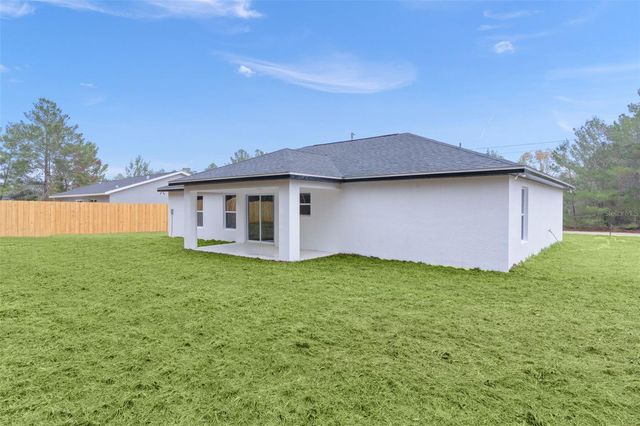 118 MALAUKA LOOP, Ocklawaha, FL 32179