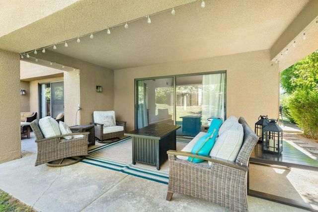 73280 Rosewood Court, Palm Desert, CA 92260