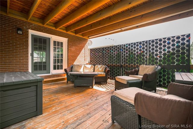 1023 Plum Ridge Drive, Sellersburg, IN 47172