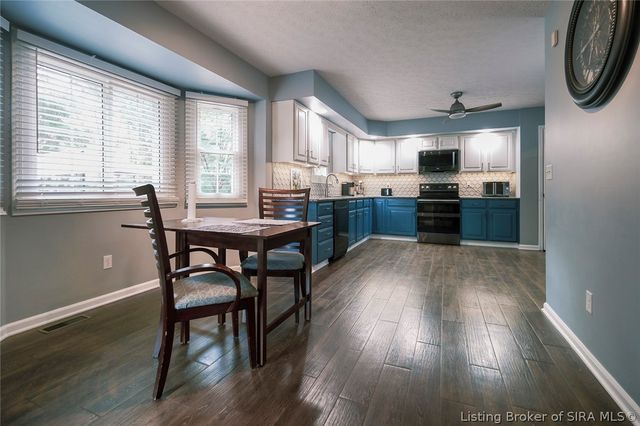 1023 Plum Ridge Drive, Sellersburg, IN 47172