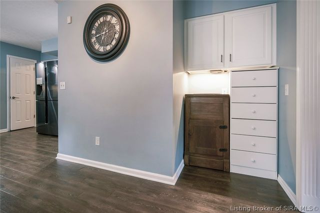 1023 Plum Ridge Drive, Sellersburg, IN 47172