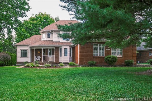 1023 Plum Ridge Drive, Sellersburg, IN 47172