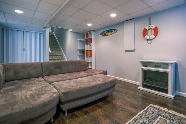 1023 Plum Ridge Drive, Sellersburg, IN 47172