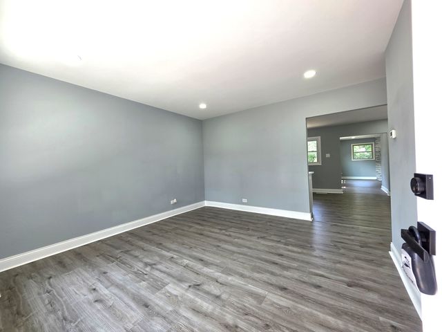 1712 Poplar Avenue, Hanover Park, IL 60133