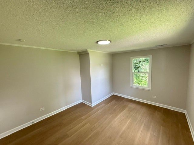 7141 Wolf Road, Indian Head Park, IL 60525