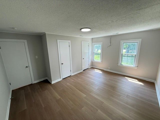 7141 Wolf Road, Indian Head Park, IL 60525