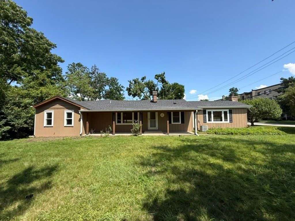 7141 Wolf Road, Indian Head Park, IL 60525