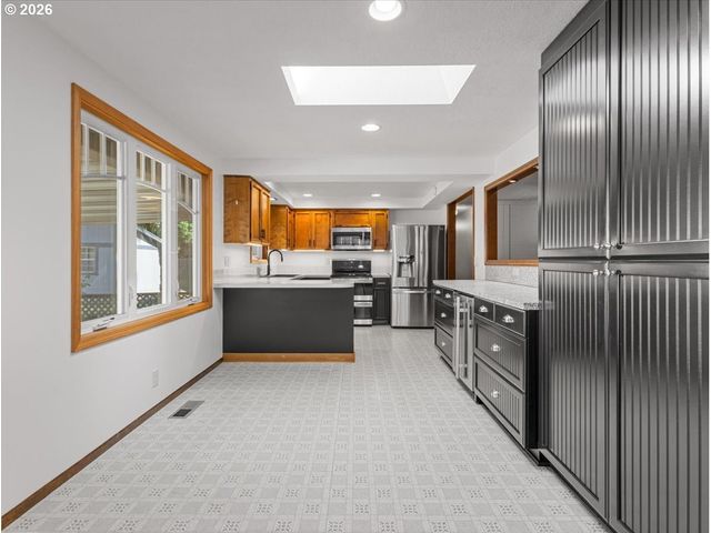 3909 Ne 102ND Ave, Vancouver, WA 98662
