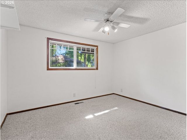 3909 Ne 102ND Ave, Vancouver, WA 98662