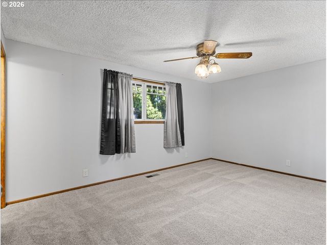 3909 Ne 102ND Ave, Vancouver, WA 98662