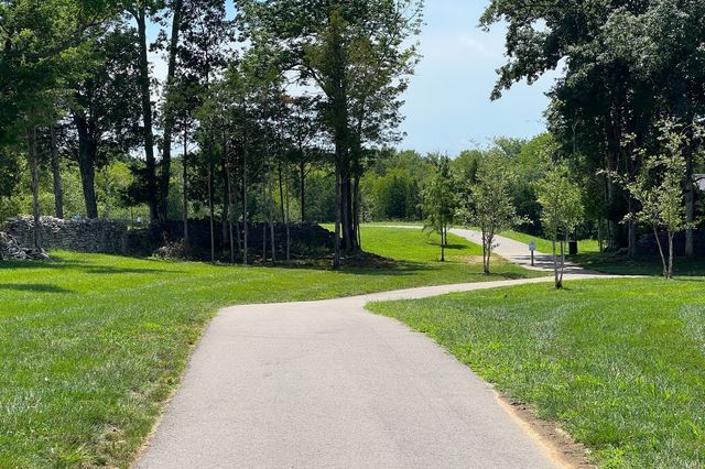 1858 Abbey Wood Dr, Nolensville, TN 37135