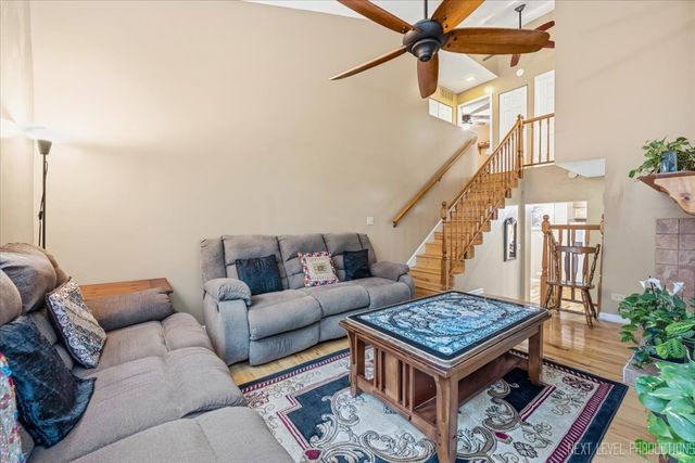 1641 Cove Court, Naperville, IL 60565