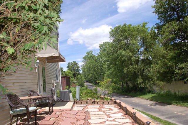 1641 Cove Court, Naperville, IL 60565