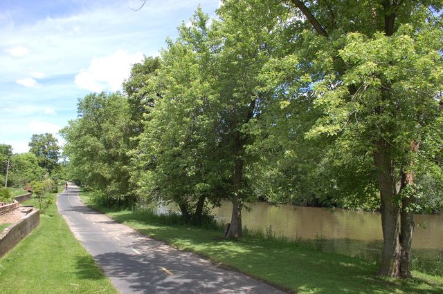 1641 Cove Court, Naperville, IL 60565