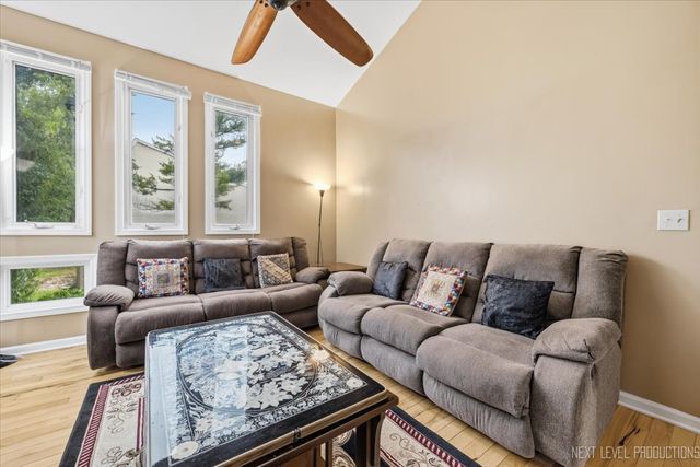 1641 Cove Court, Naperville, IL 60565
