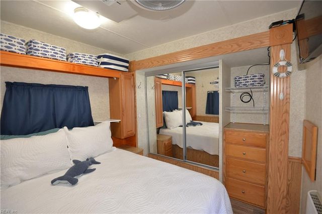 3665 Sandpiper RD # 222, Virginia Beach, VA 23456