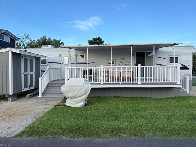 3665 Sandpiper RD # 222, Virginia Beach, VA 23456