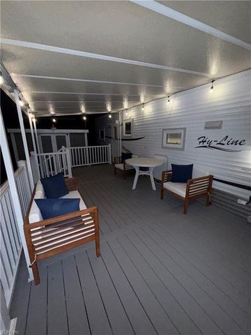 3665 Sandpiper RD # 222, Virginia Beach, VA 23456