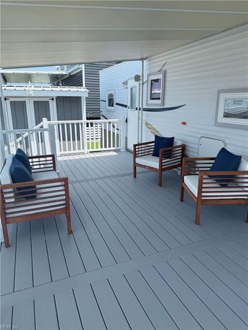 3665 Sandpiper RD # 222, Virginia Beach, VA 23456