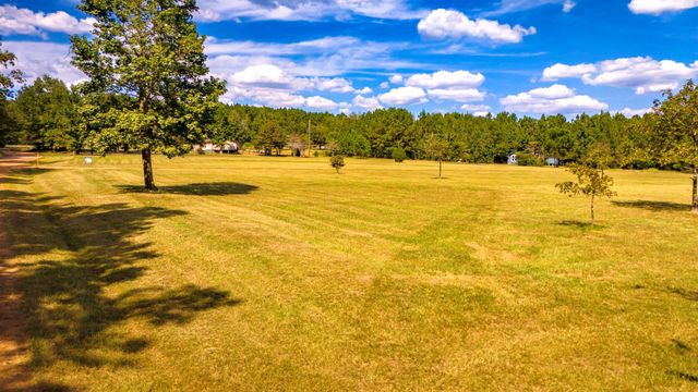 663 Ollie Loop, Livingston, TX 77351