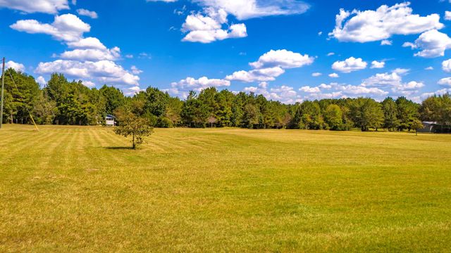 663 Ollie Loop, Livingston, TX 77351