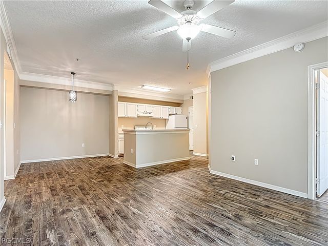 11490 Villa Grand 205, Fort Myers, FL 33913