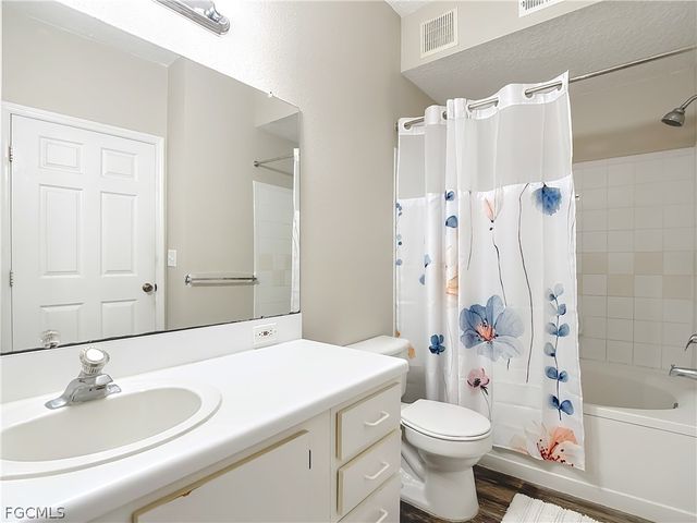 11490 Villa Grand 205, Fort Myers, FL 33913