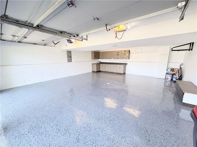 1101 E 18th Street, Kearney, MO 64060