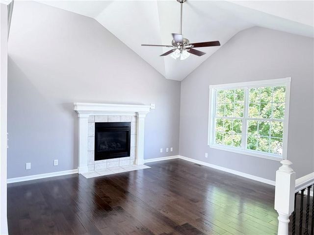 1101 E 18th Street, Kearney, MO 64060