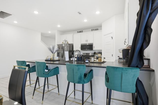 306 Sophia Jane Lane, Duenweg, MO 64841